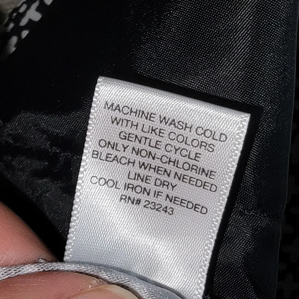 New York & Company STRETCH | Black And White Checkered Stretch Shorts Womens Med - Picture 9 of 10